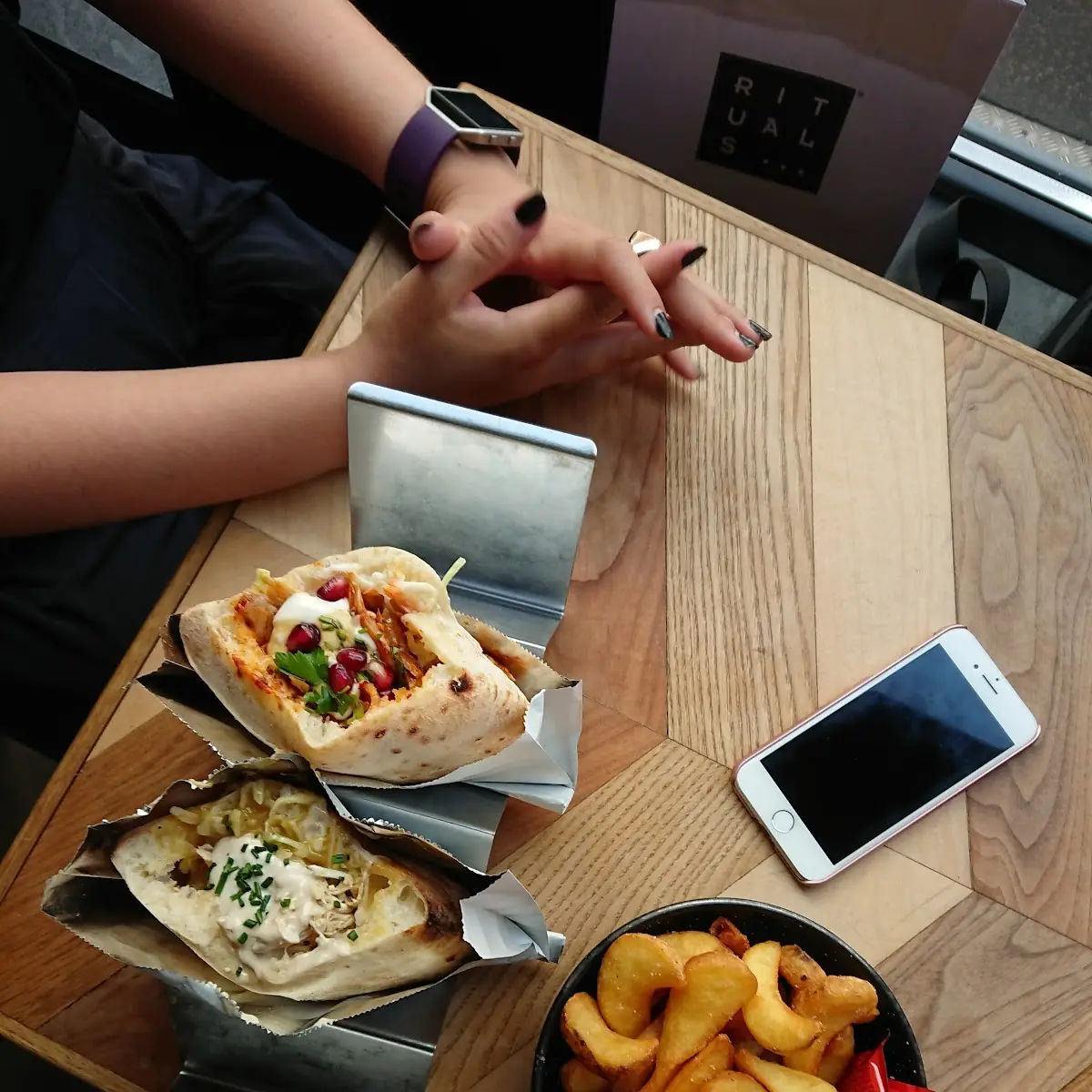 Street Food In Der Pita