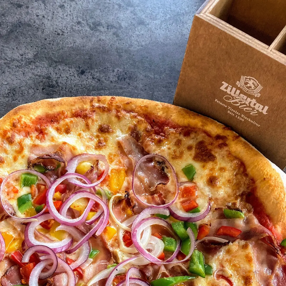 Pizza Tricolore