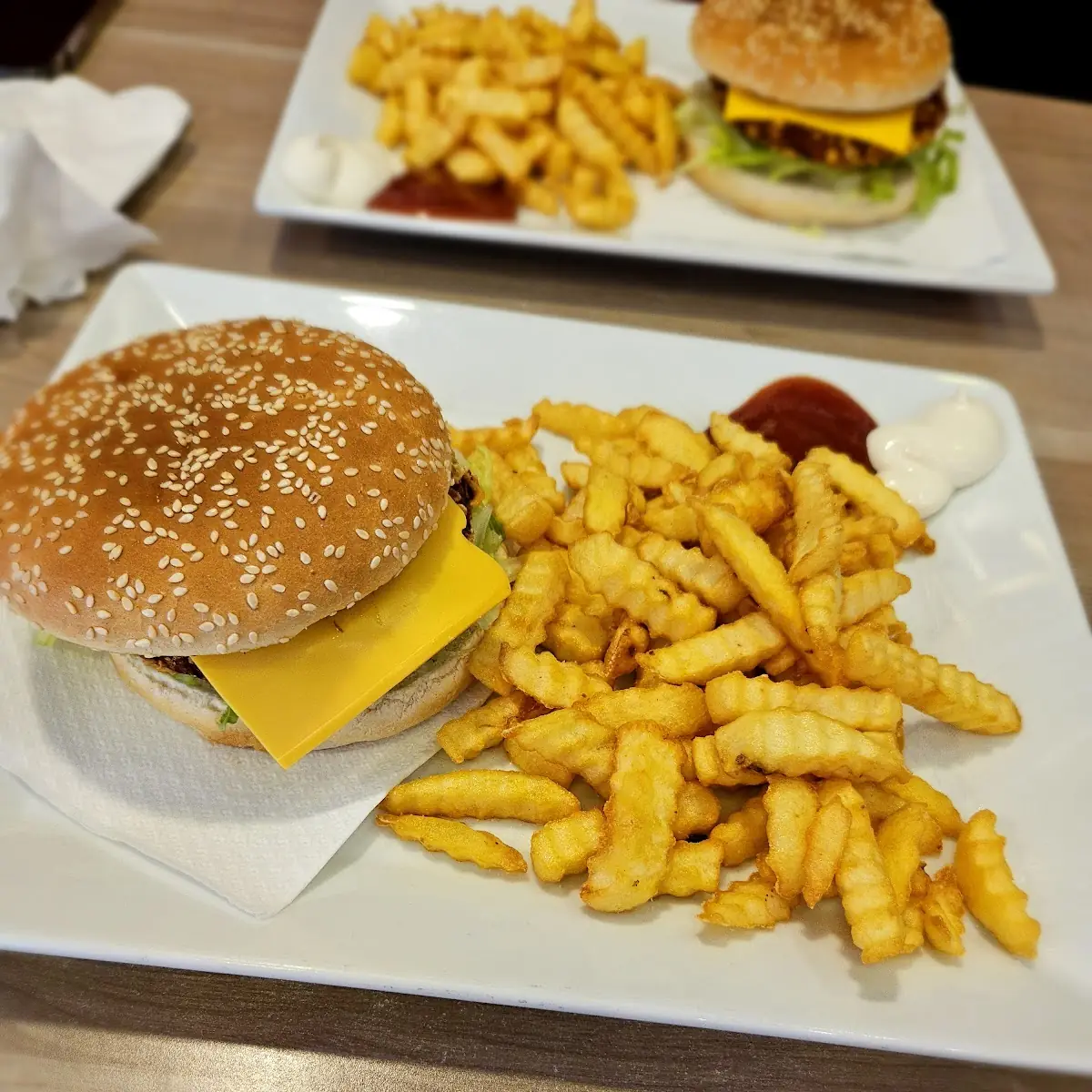 Mr Crispy Chicken Burger Menü