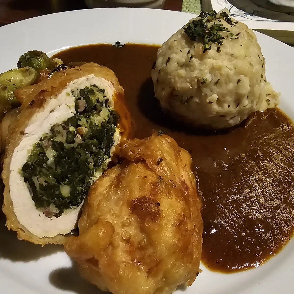 Bierschnitzel Mit Spinat Gefüllt