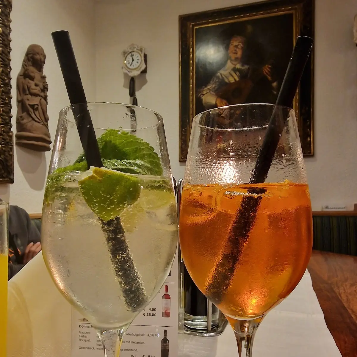 Hugo Und Aperol Spritz