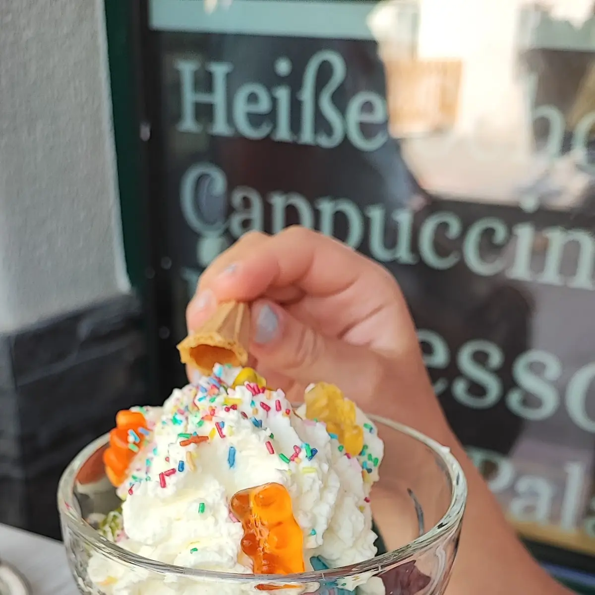 Gummibärchenbecher