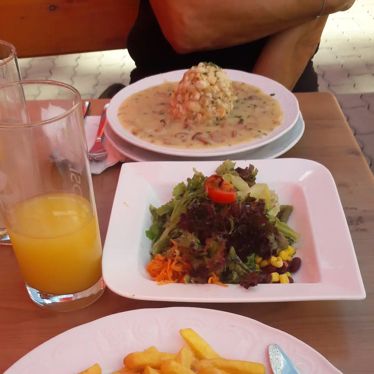Schnitzel Wiener Art Mit Salat