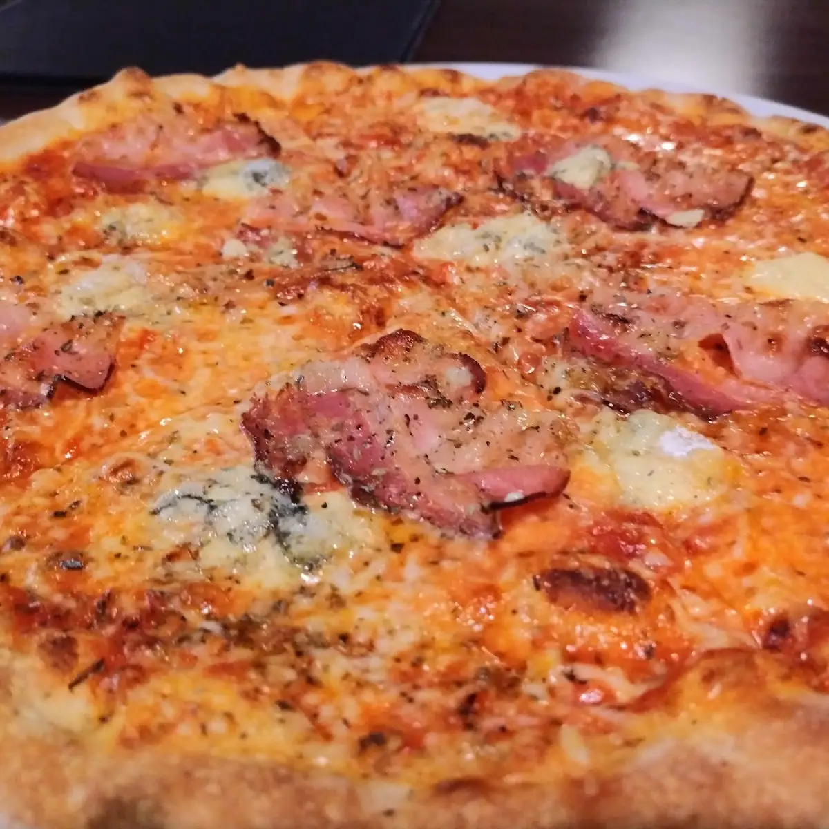 Pizza Tirolis