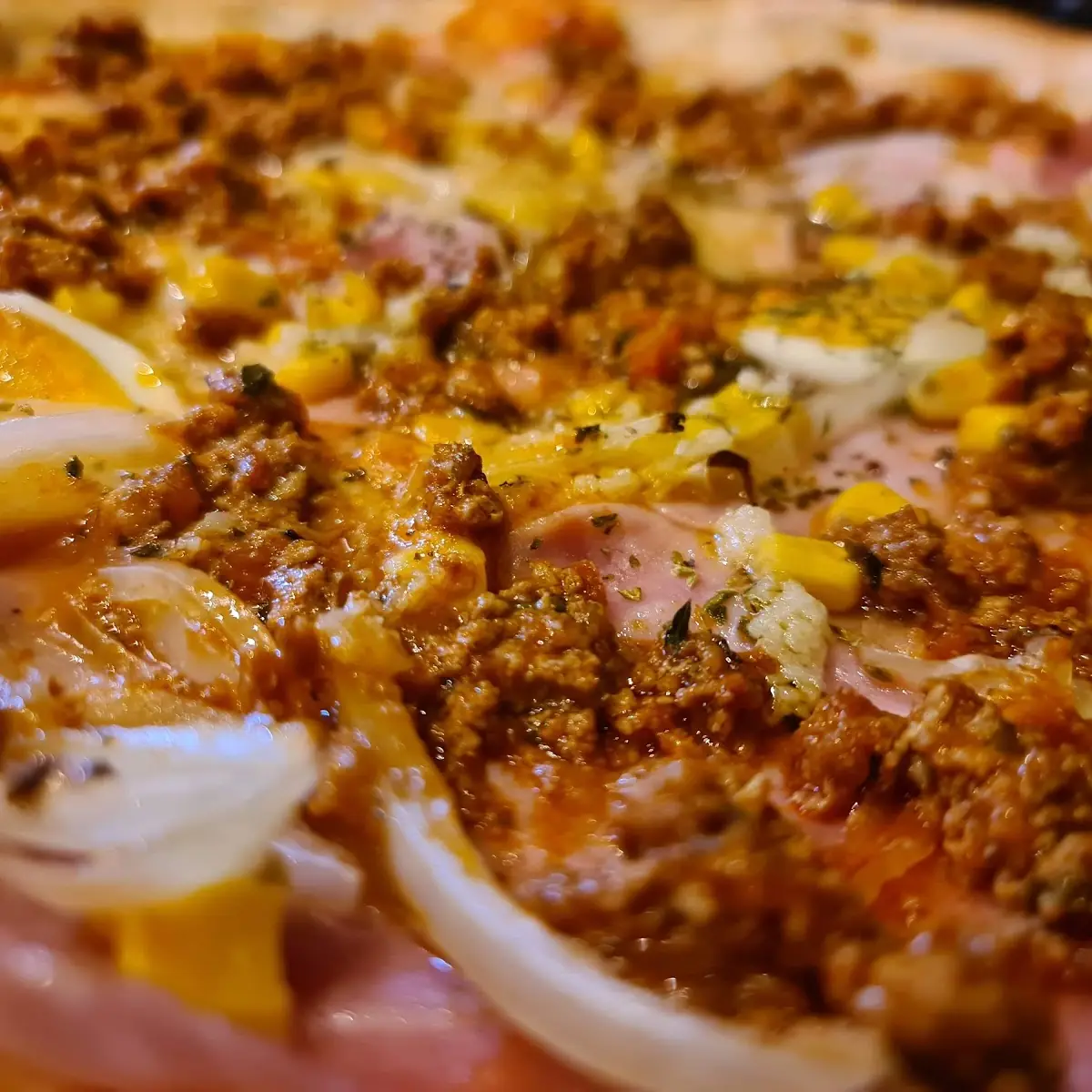 Pizza Bolognese