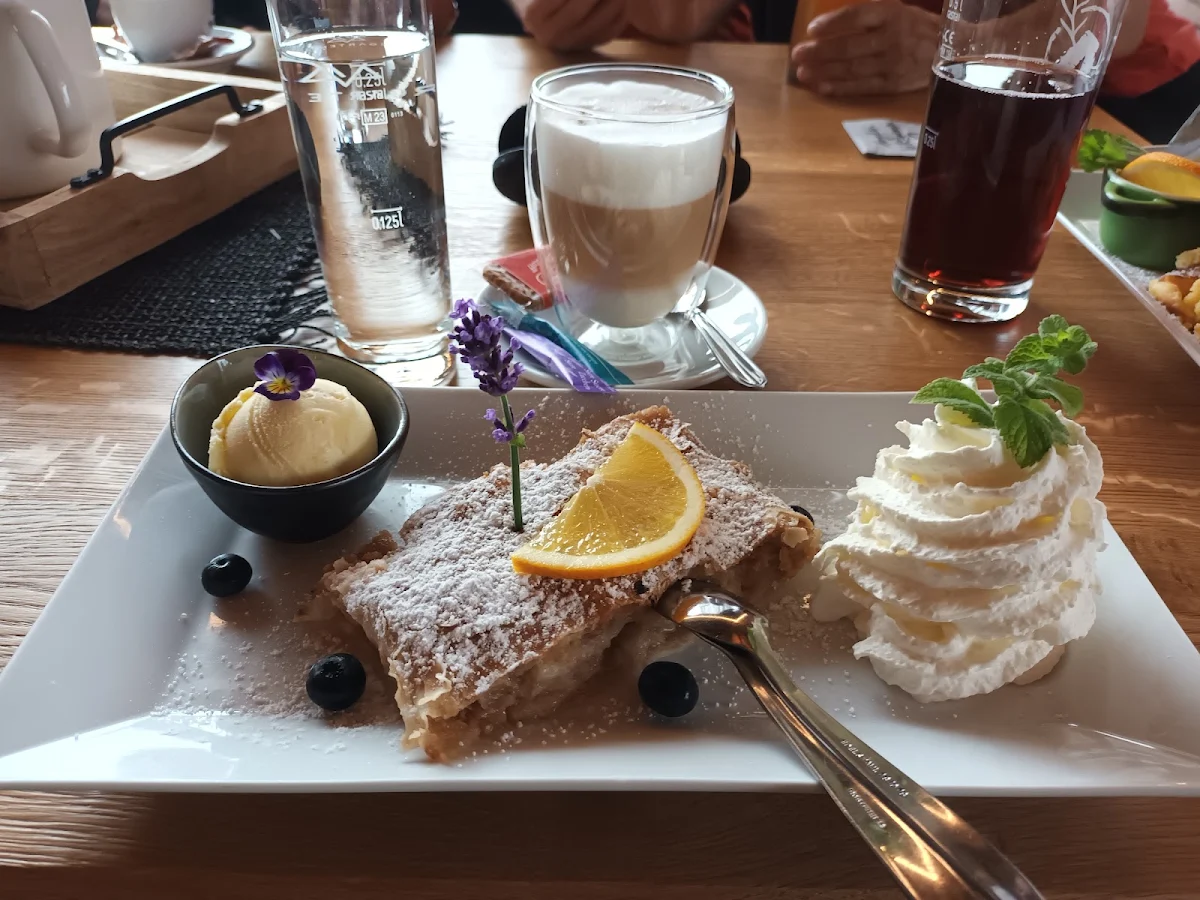 Apfelstrudel