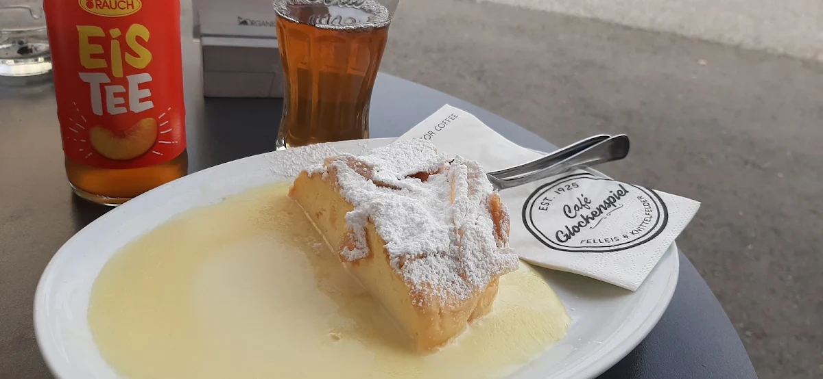 Topfenstrudel