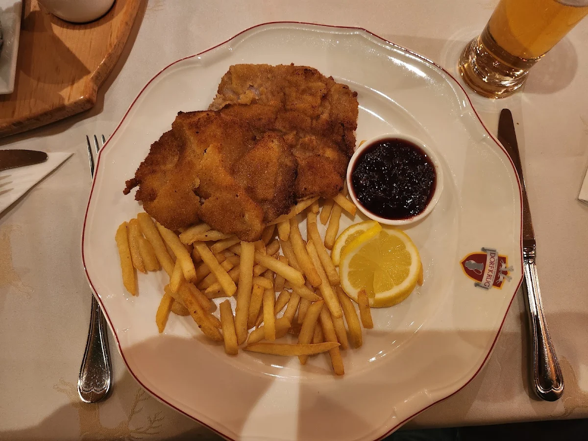 Wiener Schnitzel Mit Pommes Frites