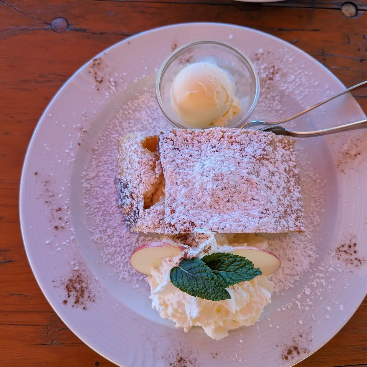 Topfenstrudel
