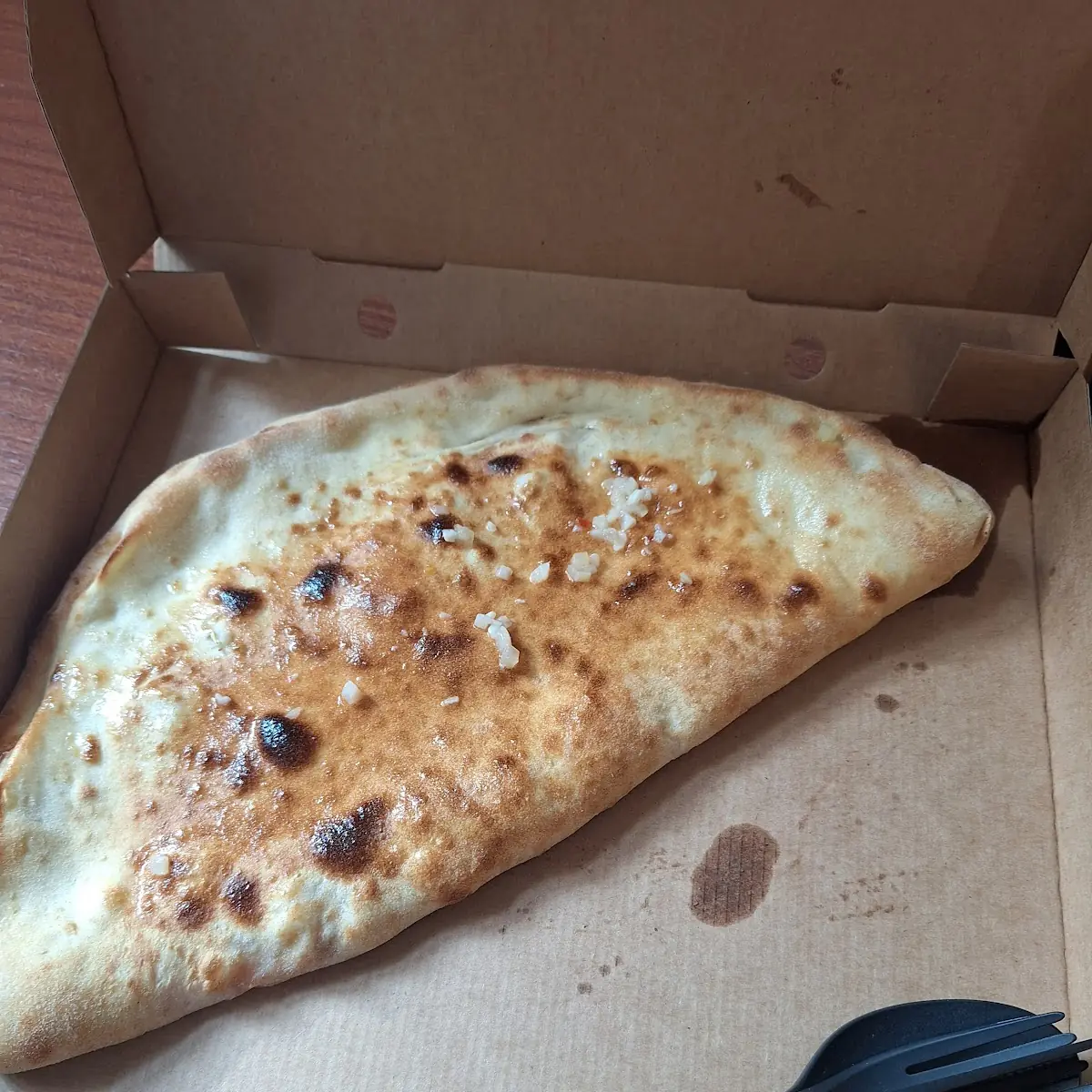 Calzone Zugeklappt