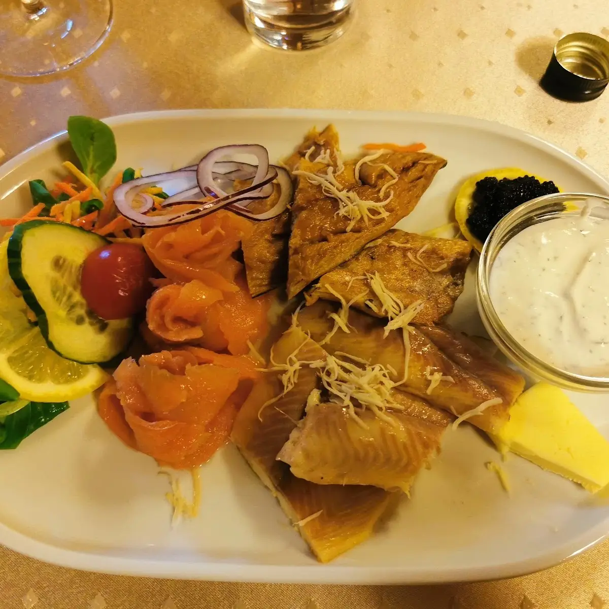 Vorspeise Diverse Fische