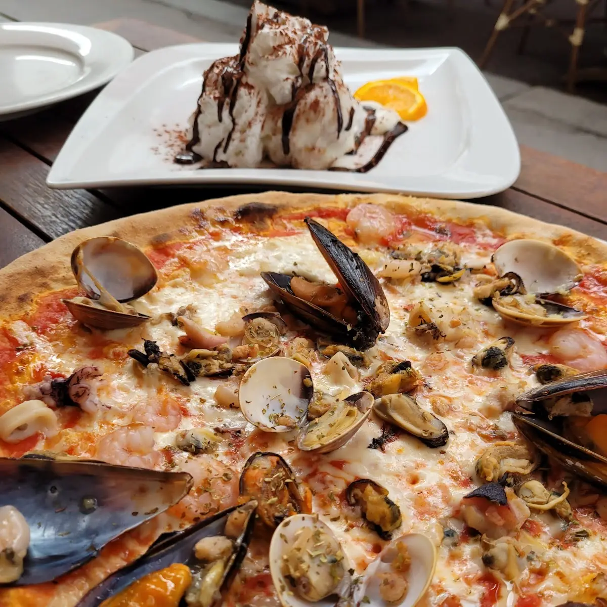 Pizza Pescatore