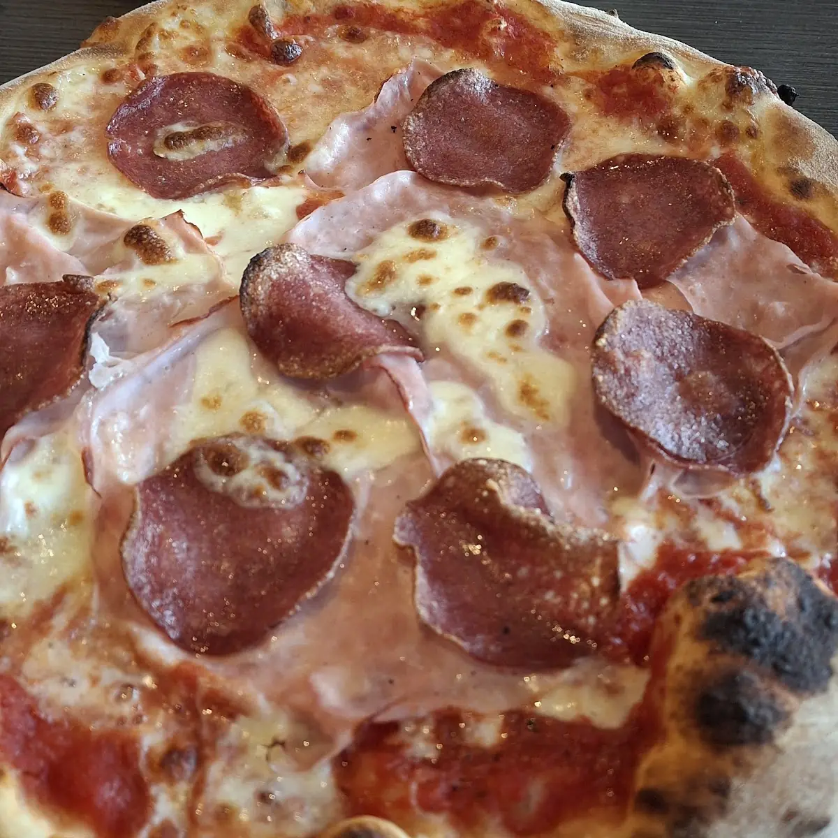 Pizza Napoli Mit Extra Schinken