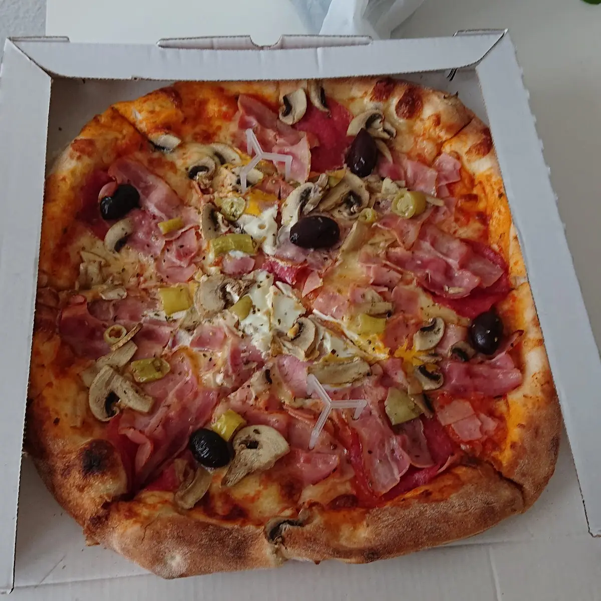 Pizza Quatro-stagionni