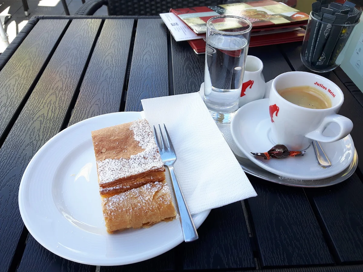 Apfelstrudel