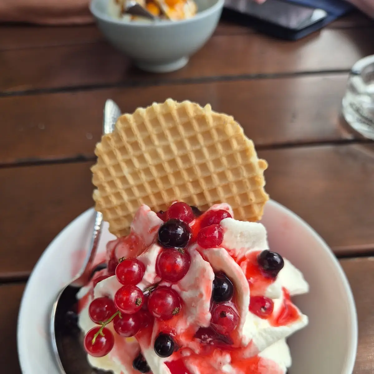 Johannisbeerbecher
