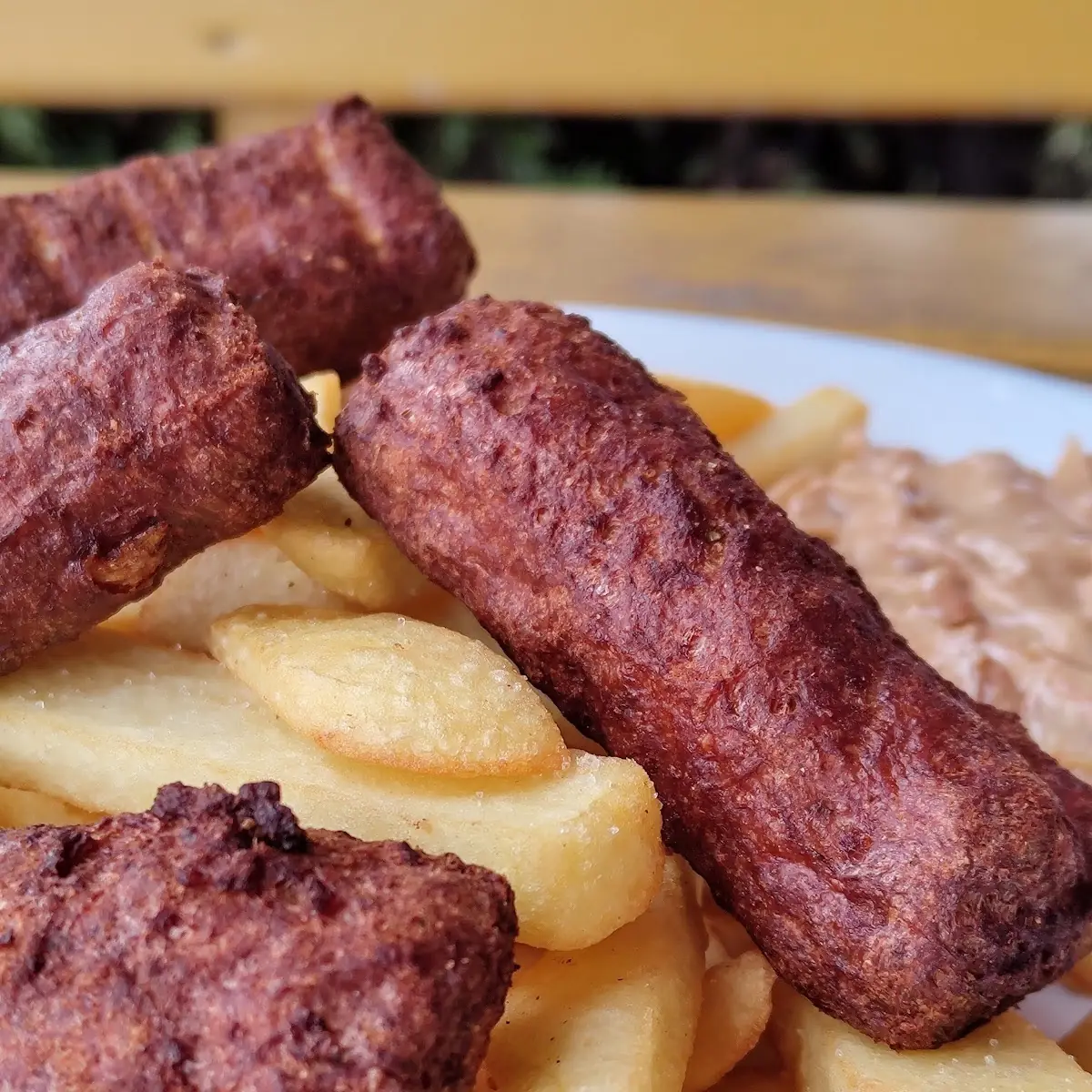 Cevapcici Mit Pommes