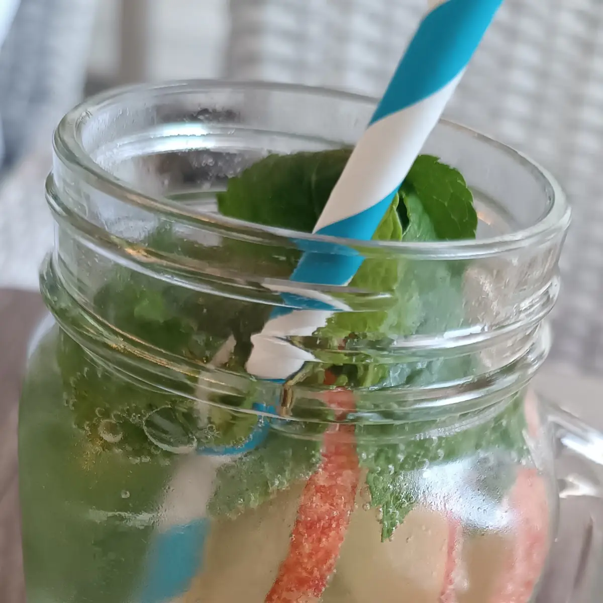 Hausgemachte Limonade