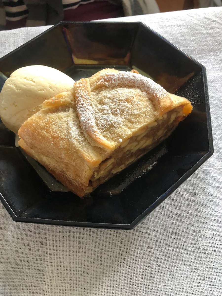 Apfelstrudel