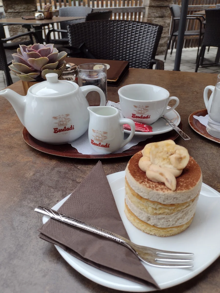 Coffee with Banana Pastry