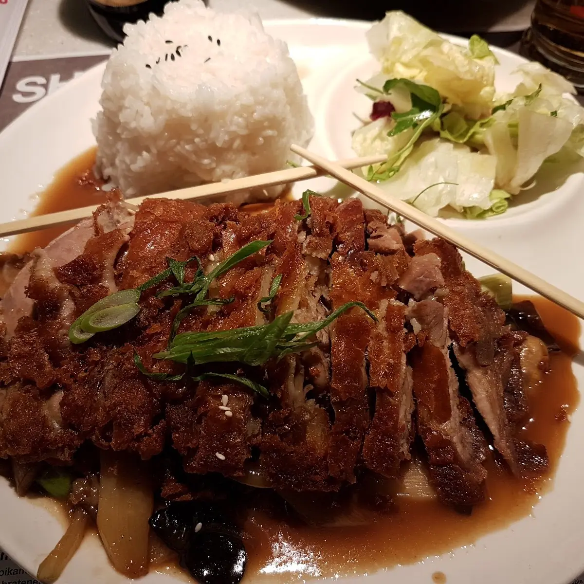 Knusprig Ente Mit Gebratenem Reis