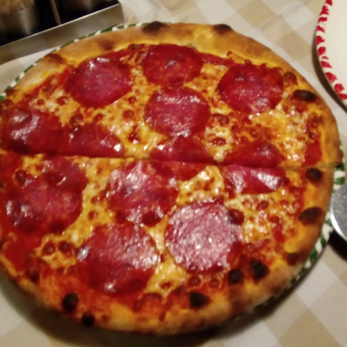 Salami Pizza
