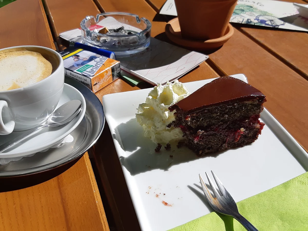 Mohntorte Mit Preiselbeeren