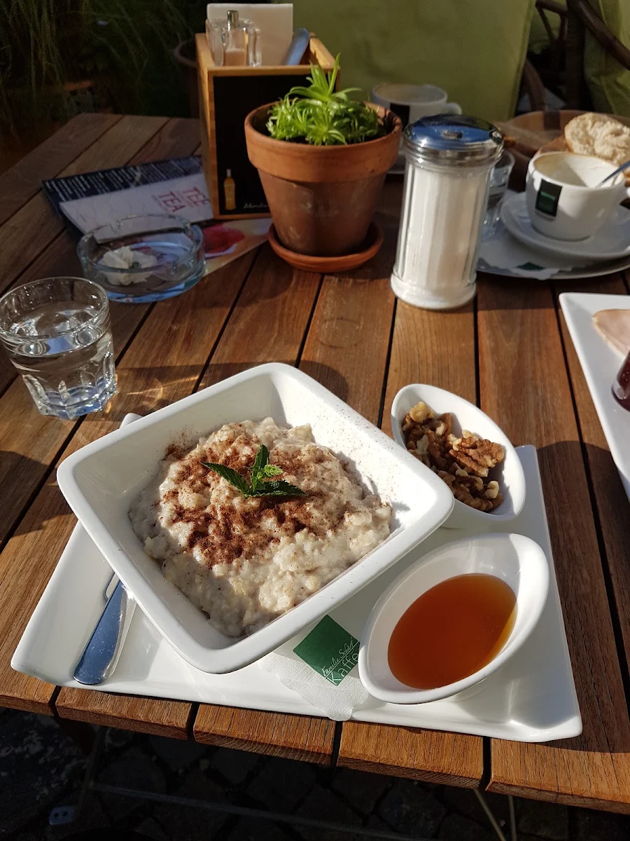 Porridge Mit Nüsse Und Honig
