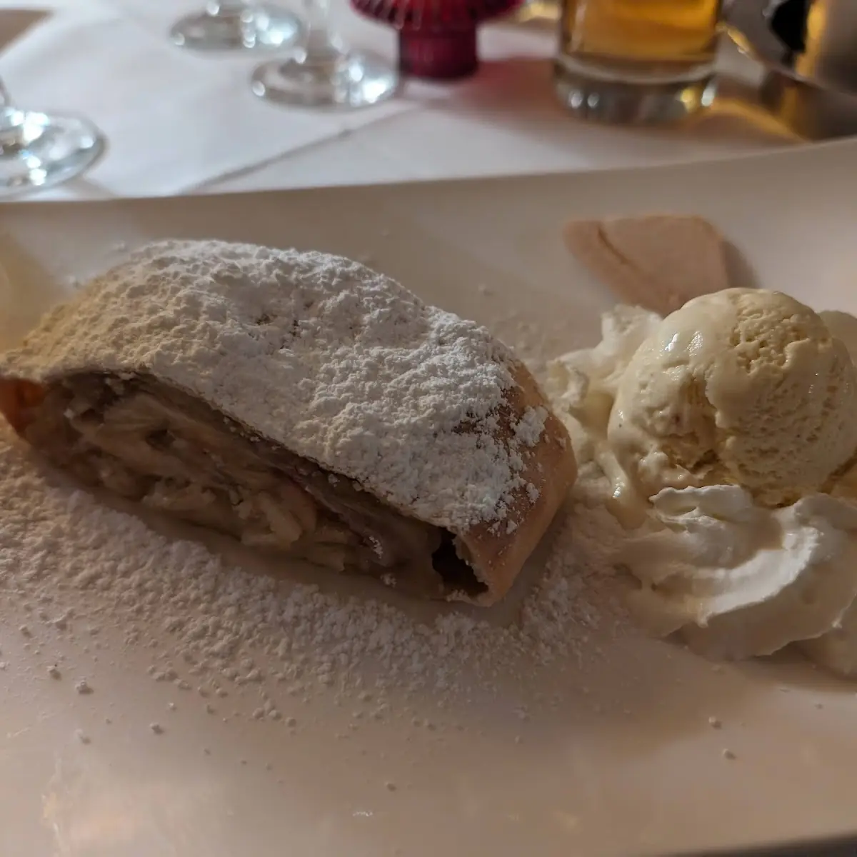 Apfelstrudel