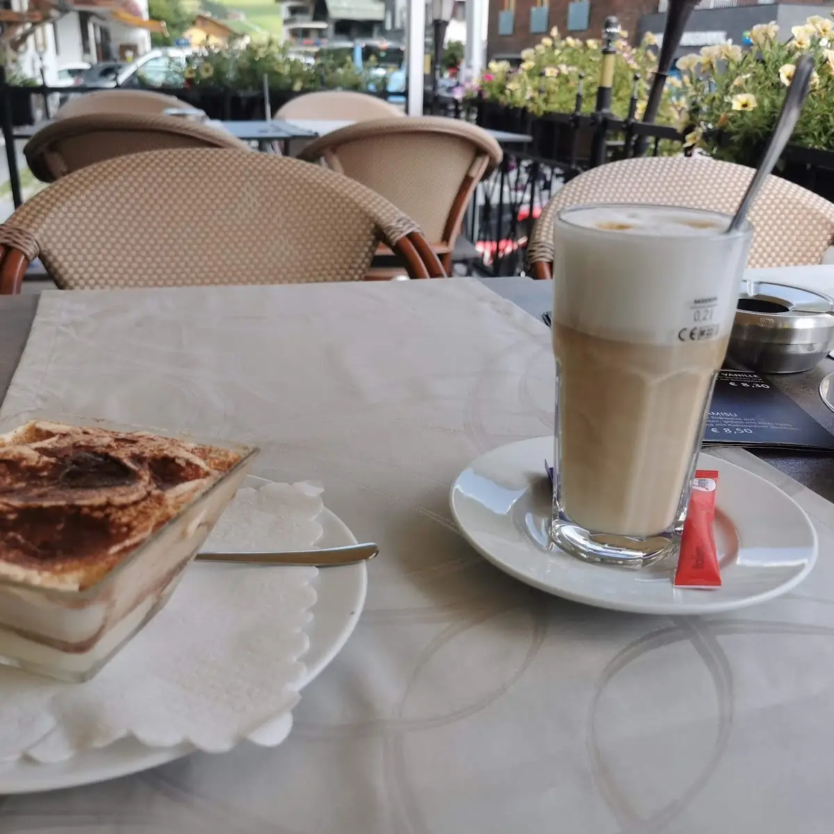 Tiramisu E Caffè Latte