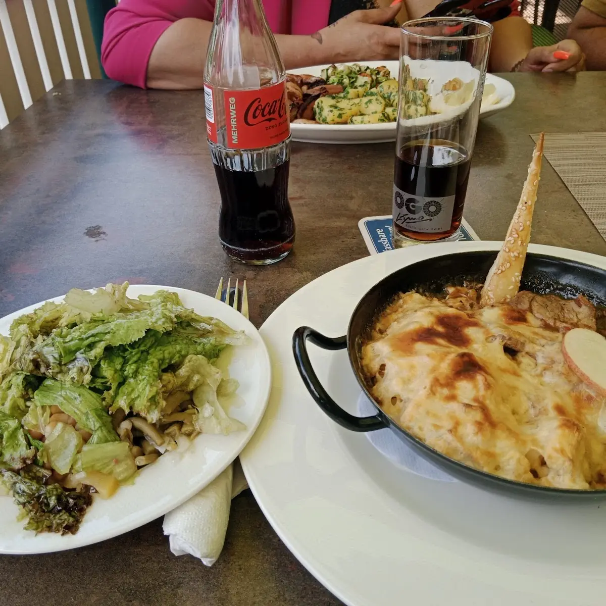 Schweine Medaillons Mit Spätzle Und Käse Überbacken