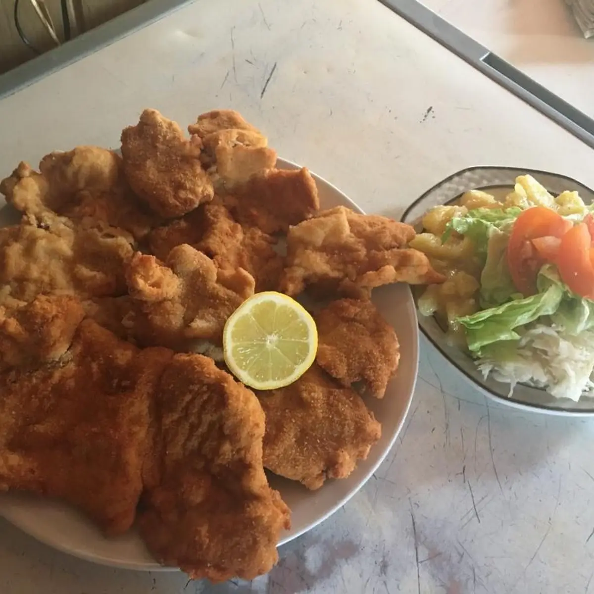 Wiener Schnitzel Mit Salat