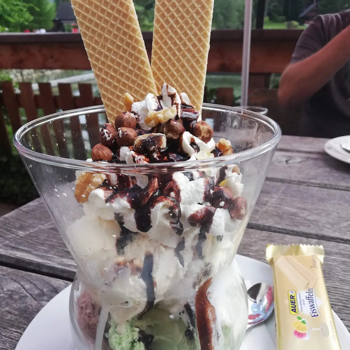 Heiße Liebe Vanilleeis Mit Heißen Himbeeren