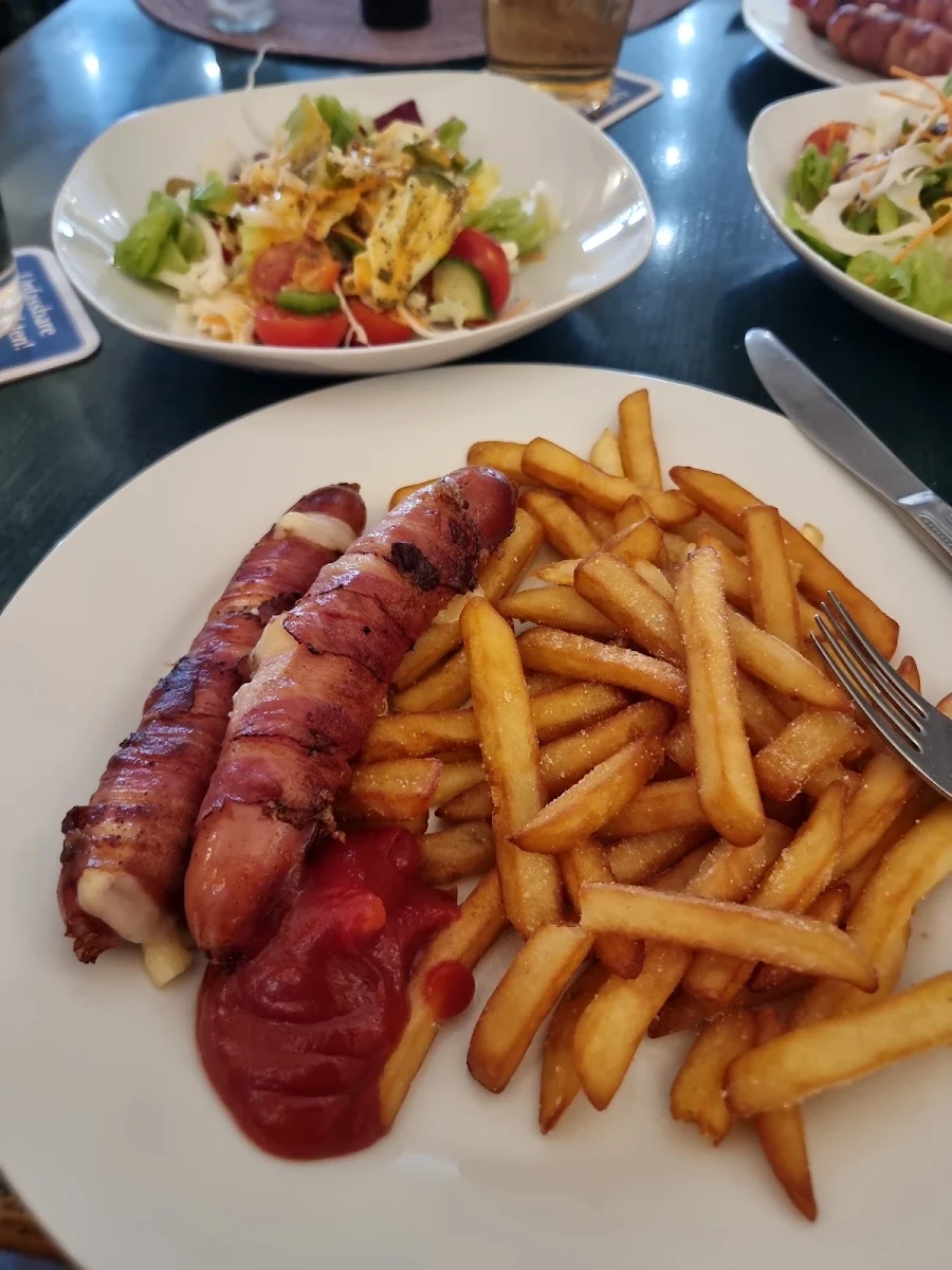 Berner Wurstel With French Fries