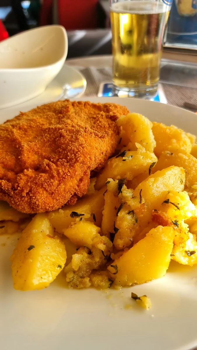 Cordon Bleu with Potato and Salad