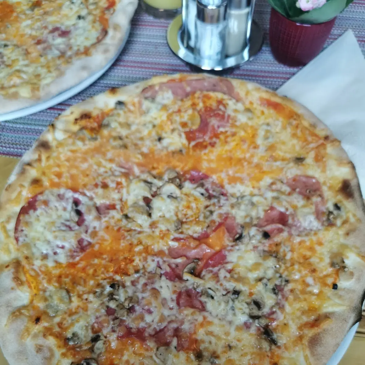 Pizza Calabrese