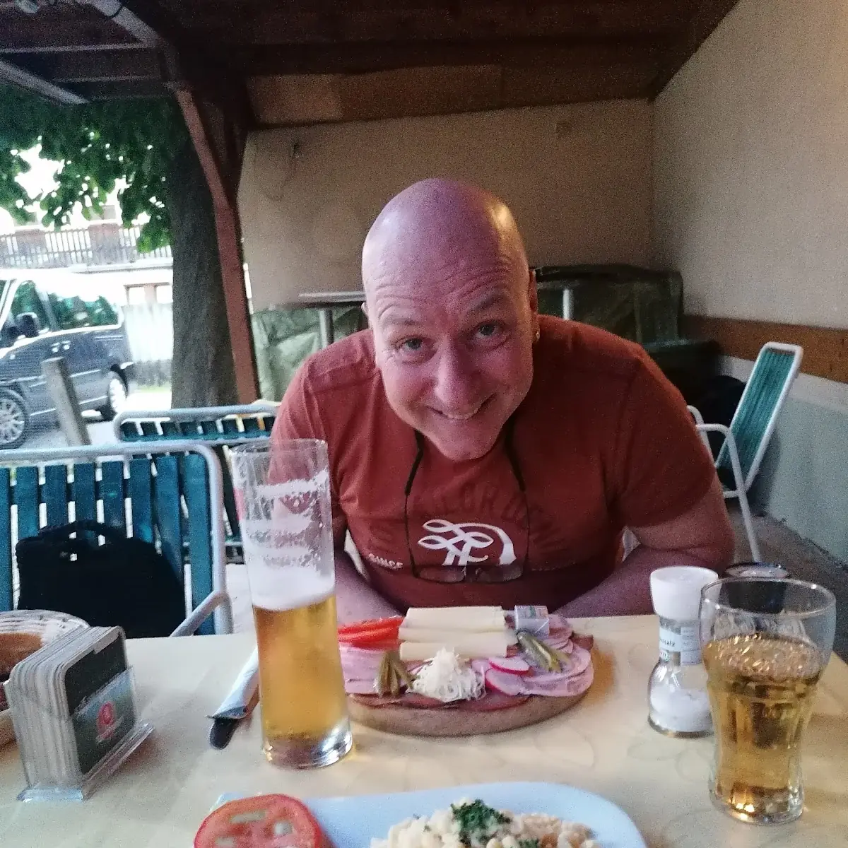 Jäger Schnitzel Und A Bretteljause