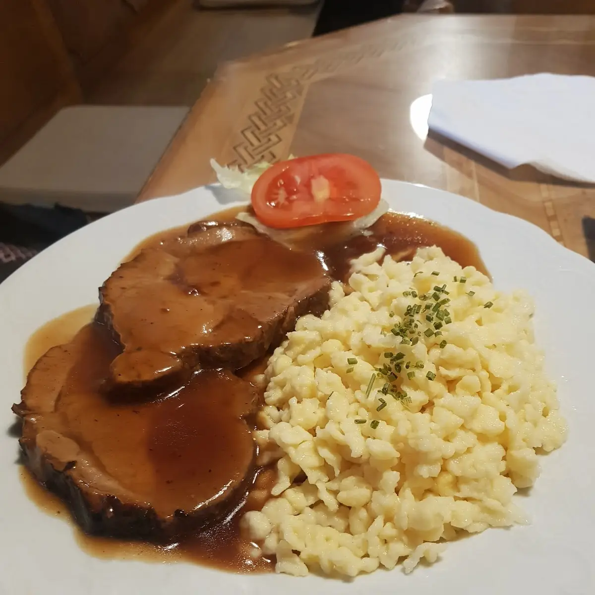 Schweinebraten Mit Spätzle