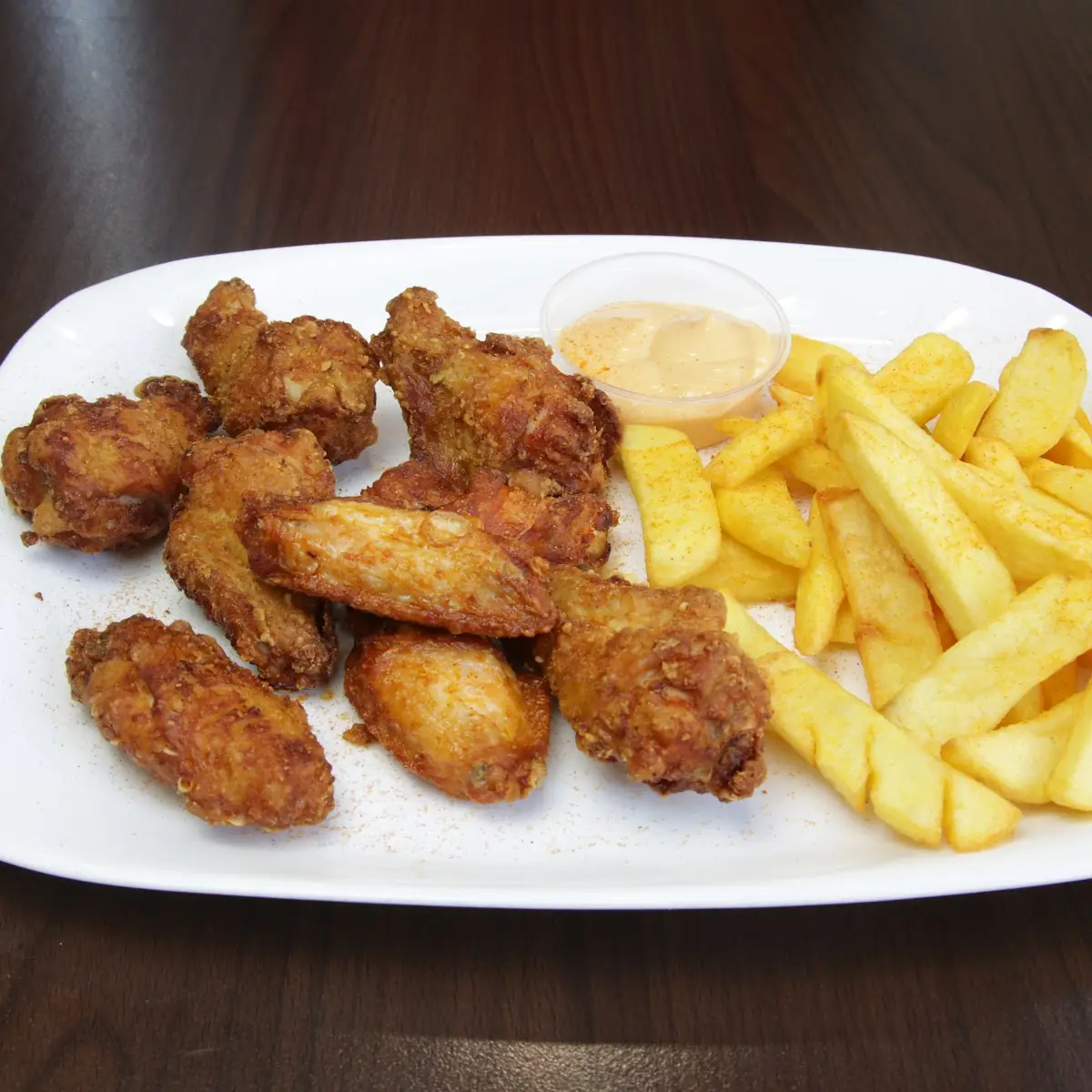 Knusprige Chicken Wings Menü