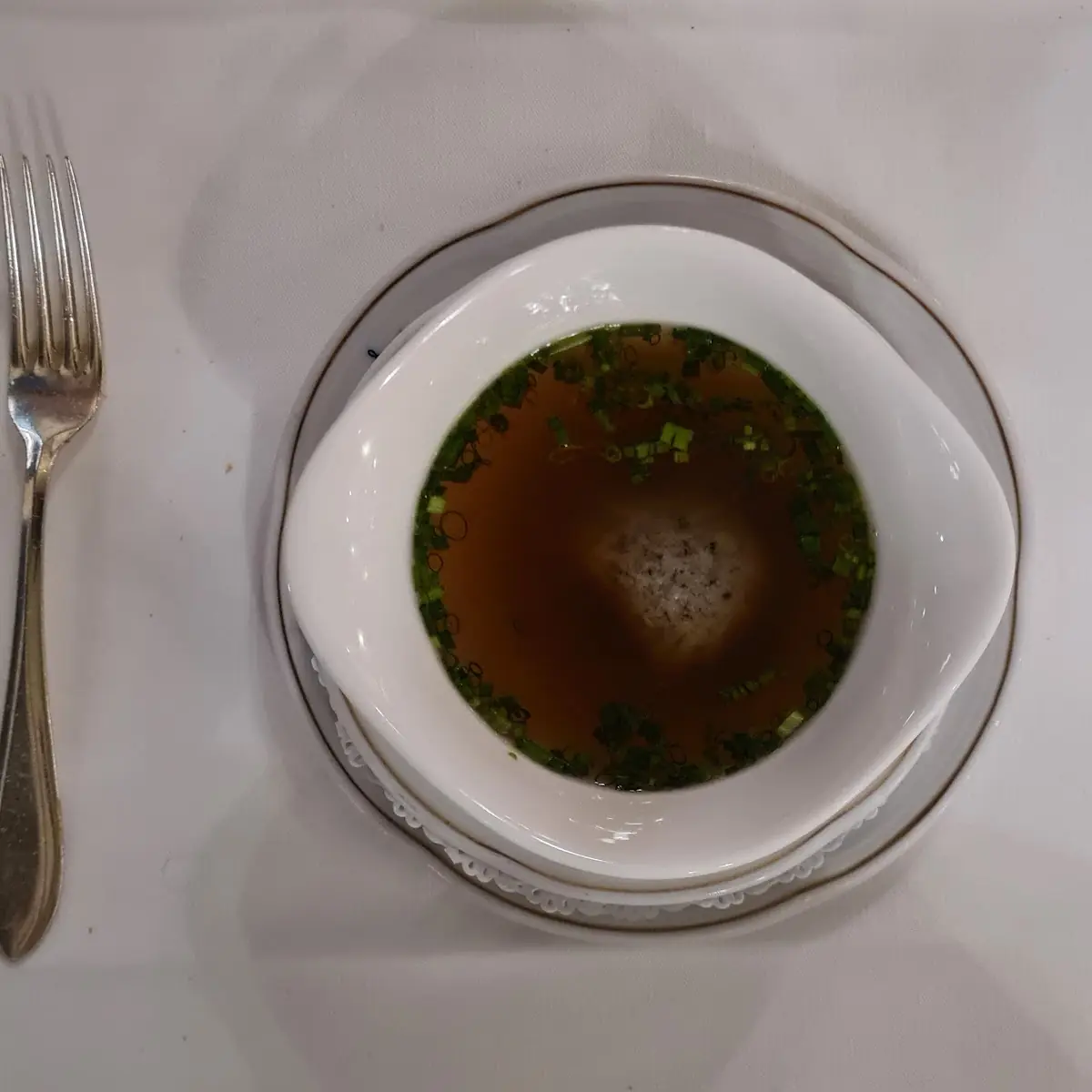 Tafelspitzbouillion Mit Leberknödel