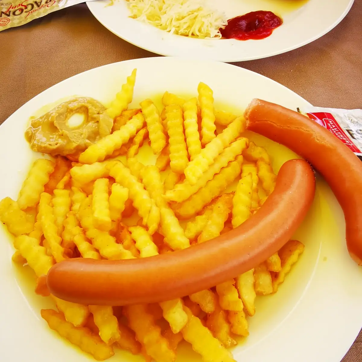 Frankfurter Mit Pommes