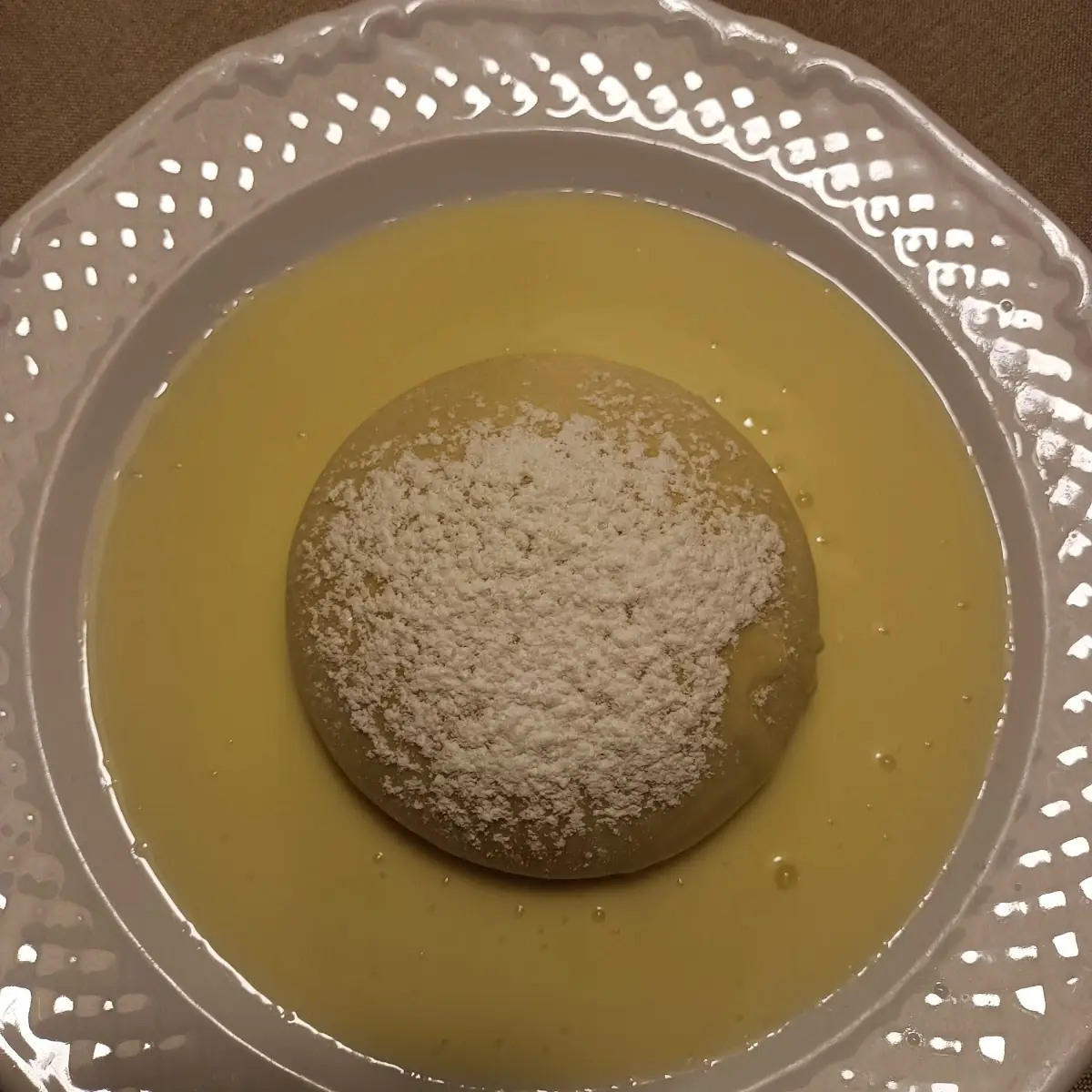 Germknödel Gefüllt Mit Heidelbeeren Und Vanillesoße