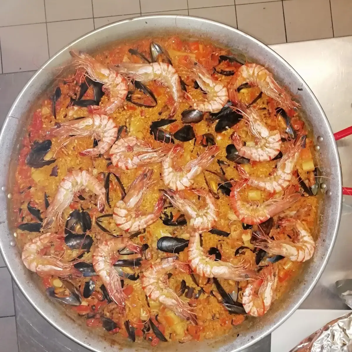 Meeresfrüchte Paella