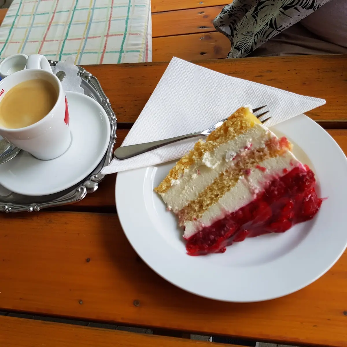 Himmberjoghurt Torte