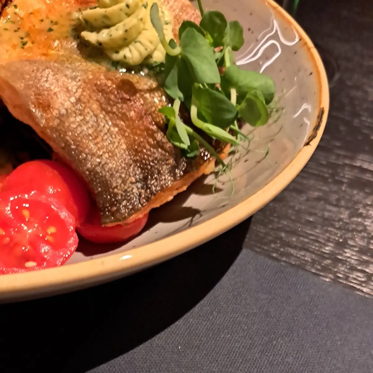 Salat Bowls Mit Saiblingsfilet