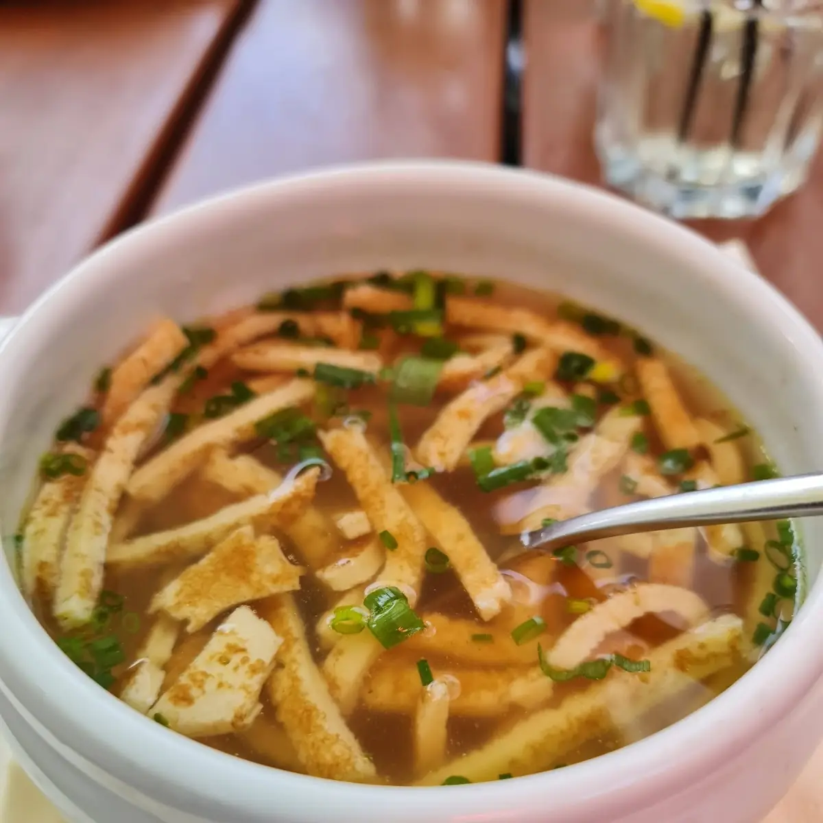 Klare Rindsuppe Mit Frittaten