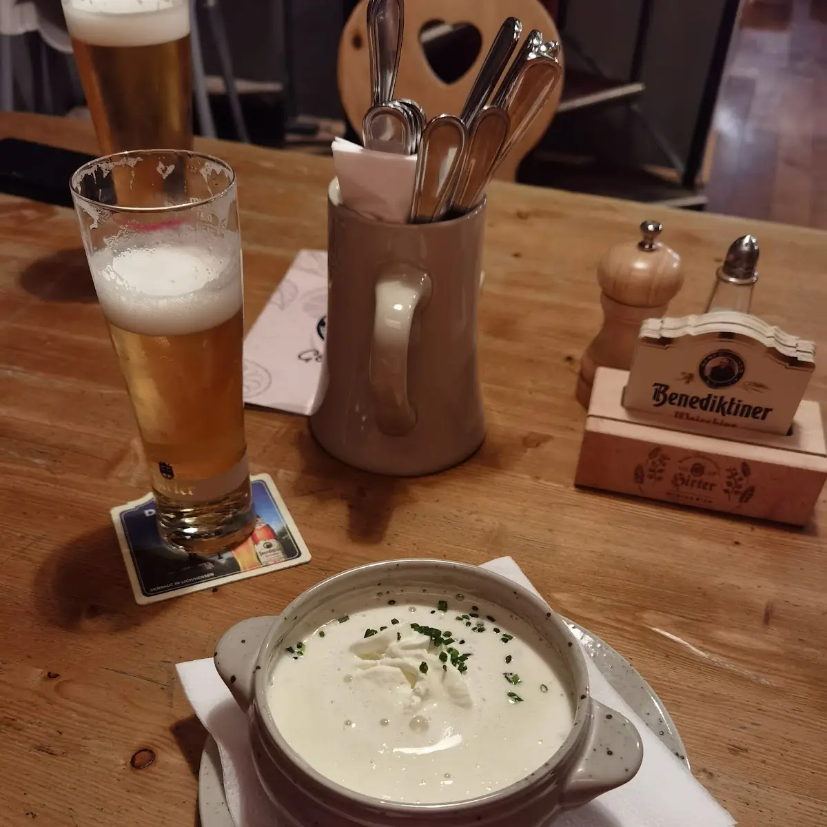 Knoblauchcremesuppe Mit Sahne