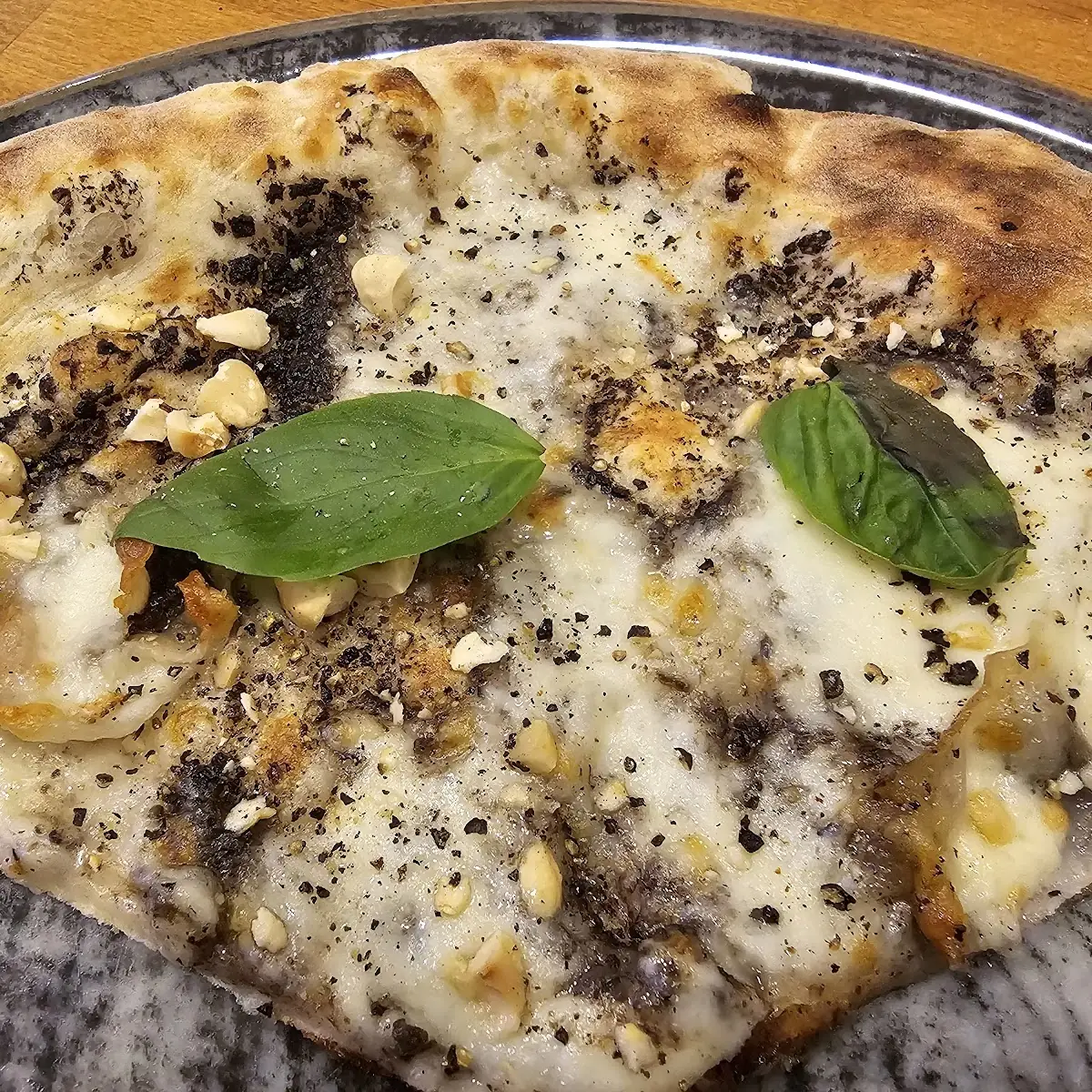 Pizza Provola E Pepe