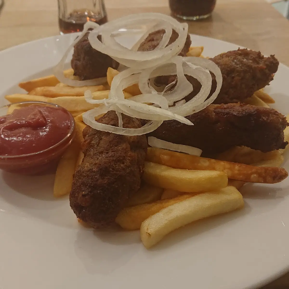 Cevapcici Mit Pommes Frites
