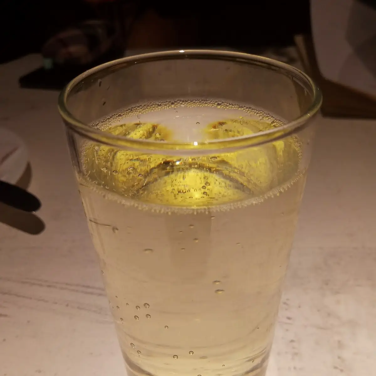 Weißer Spritzer